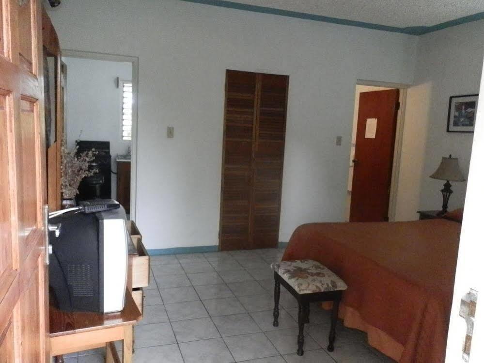 The Golden Sunset Hotel Negril Exterior foto
